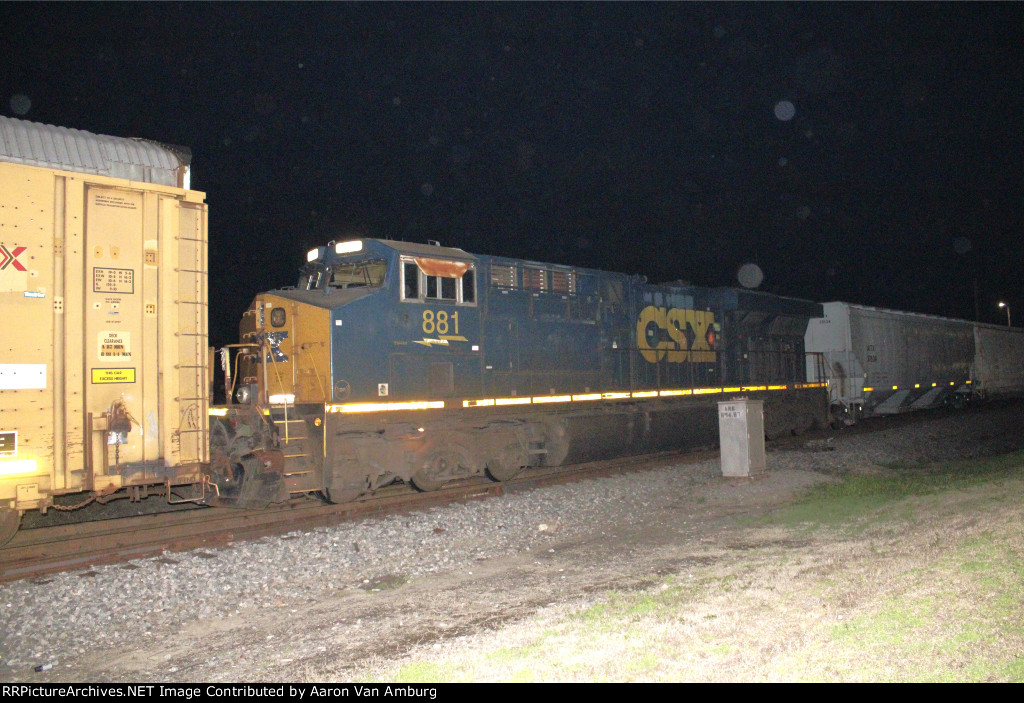 CSXT M606 Mid Train DP